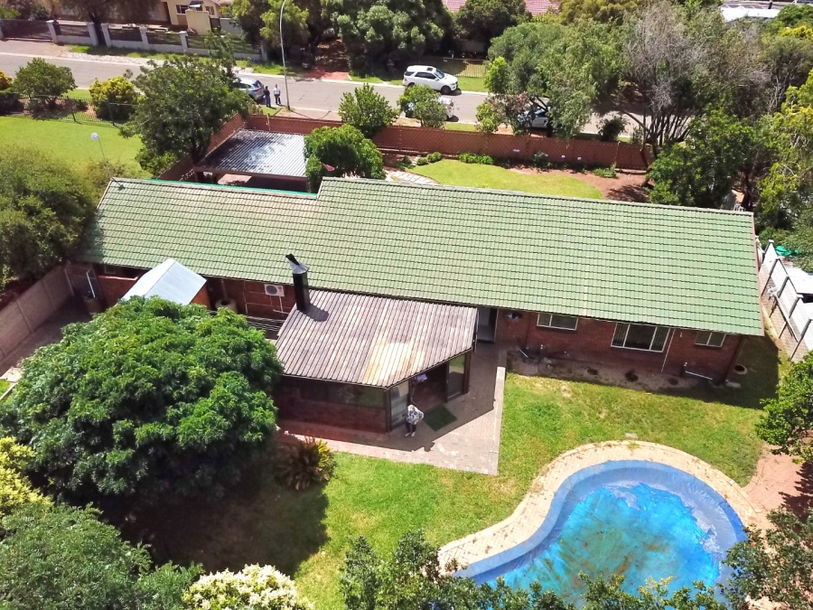 5 Bedroom Property for Sale in Pellissier Free State